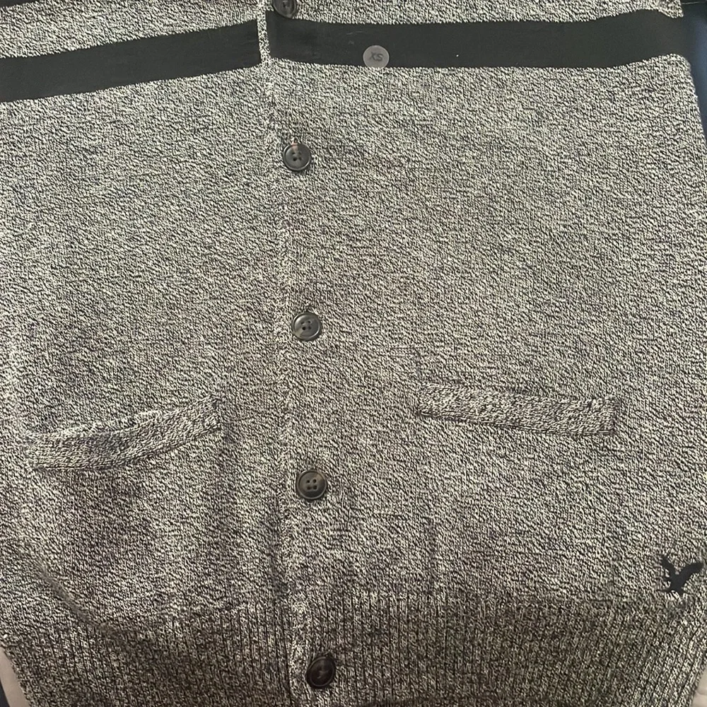 AE Cardigan - Picture 2 of 3